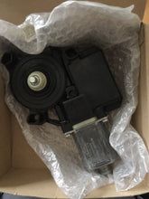 Load image into Gallery viewer, Genuine Volkswagen Beetle &amp; Cabrio 2012- Left Door Window Motor 6R0959801AS