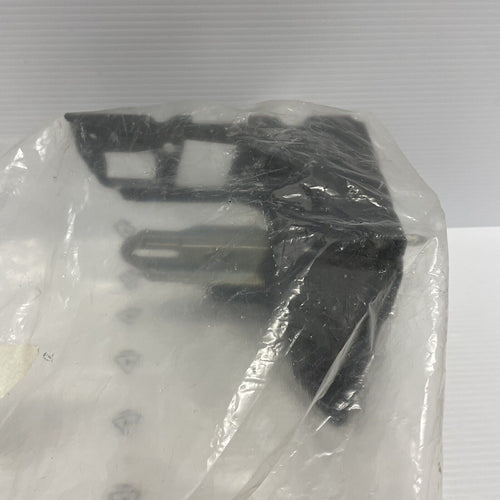 Genuine Citroen Peugeot Left Mounting Bracket 9806658980