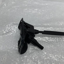Load image into Gallery viewer, GENUINE RANGE ROVER EVOQUE 2012> FRONT SEAT BACK RECLINE LEVER RIGHT LR076169