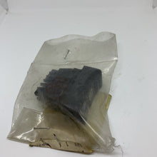 Load image into Gallery viewer, GENUINE RENAULT SWITCH R/SCREEN (7700818337)