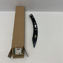 Load image into Gallery viewer, LAND ROVER DISCOVERY L462 Rear Right Wheel Arch Molding LR117001 NEW GENUINE