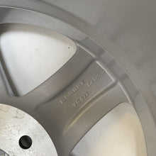 Load image into Gallery viewer, genuine seat alloy wheel brand new 7m0071492sb666