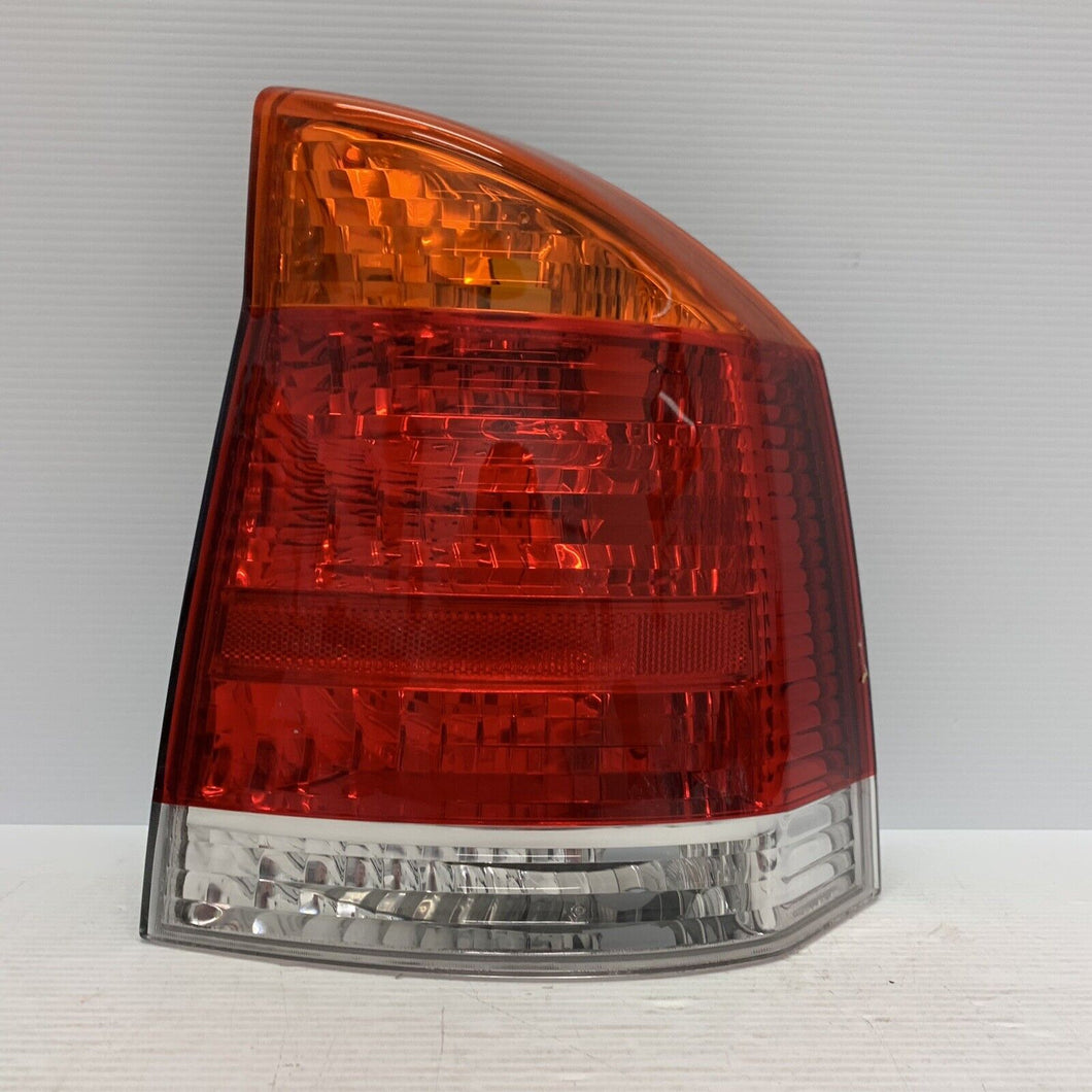 93174904 OE Combination Rearlight Drivers Side for Vauxhall Vectra C 2002-2009