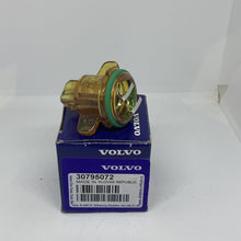 Load image into Gallery viewer, Genuine Volvo V70 S70 XC70 S80 S60 XC90 Fog Light Bulb Holder (Left or Right)