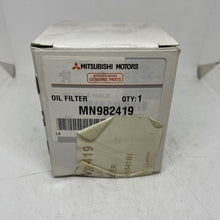 Load image into Gallery viewer, Genuine Mitsubishi Outlander 2.2 Oil Filter MN982419 (141)