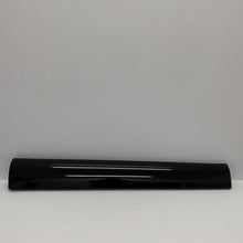 Load image into Gallery viewer, Genuine Land Rover Range Rover 22 lh door moulding lr177829