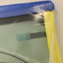 Load image into Gallery viewer, LAND ROVER RANGE ROVER SPORT 14> WINDSCREEN GLASS 43R-002174 !GENUINE! LR061421