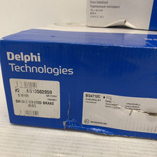 Load image into Gallery viewer, GENUINE DELPHI FOR VAUXHALL INSTALLATION SET DISCS AND PADS 95519224