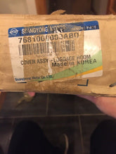 Load image into Gallery viewer, Genuine Ssangyong Luggage Compartment Cover Brand New 681009003ABQ