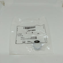 Load image into Gallery viewer, NEW GENUINE LAND ROVER OIL COOLER AND FILTER SEAL - LR073869