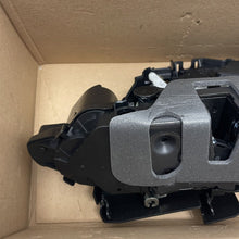 Load image into Gallery viewer, OEM LAND ROVER DISCOVERY 4 L319 FRONT LEFT DOOR LOCK ACTUATOR LR091349 GENUINE