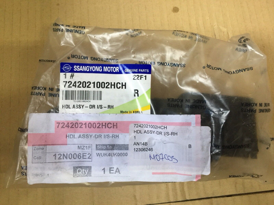 Genuine Ssangyong Handle Assembly Brand New 7242021002HCH