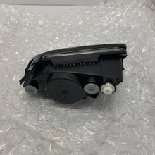 Load image into Gallery viewer, Genuine Jaguar XJ 95-97 Fog Lamp 90569128 RHS