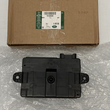 Load image into Gallery viewer, Genuine Jaguar XF 16- F-PACE 16- XE 15- KEYLESS ENTRY START MODULE T2H30390