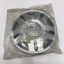 Load image into Gallery viewer, genuine Vauxhall Corsa D Wheel Trim 15&quot; 90538125