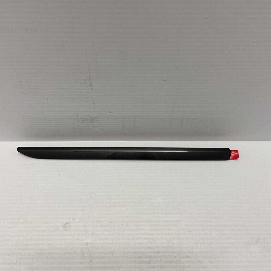 Genuine Range Rover 22- Fender Finisher LR154766