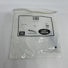 Load image into Gallery viewer, Genuine Jaguar Stud JDE3963