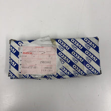 Load image into Gallery viewer, Genuine Iveco Thrustring set 2991840