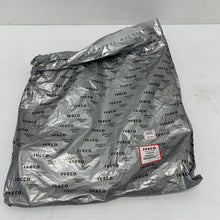 Load image into Gallery viewer, Genuine IVECO Hose 504086174