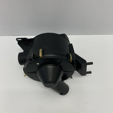 Load image into Gallery viewer, Genuine Peugeot Citroen DS 1427F2 AIR FILTER