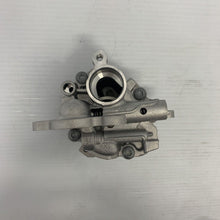Load image into Gallery viewer, Genuine Ford Transit Mk7 Mk8 Ranger Mk4 Custom 2.2 Duratorq Oil Pump 1839456