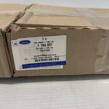 Load image into Gallery viewer, Genuine Ford Ranger Raptor P703 Front Vented Brake Discs 302mm 2022- On 2557967