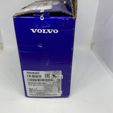 Load image into Gallery viewer, Genuine Volvo 30648382 BRAKE PAD KIT 850awd s80 s60 v70 xc70