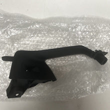 Load image into Gallery viewer, GENUINE VOLKSWAGEN HANDLE 3G0-867-180-B-81U