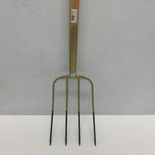 Load image into Gallery viewer, Genuine Mayflower tee handle grape wooden shaft 4 prong brand new