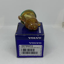 Load image into Gallery viewer, Genuine Volvo V70 S70 XC70 S80 S60 XC90 Fog Light Bulb Holder (Left or Right)