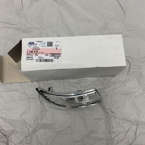 Genuine Ford FIESTA Wing Mirror Indicator Lens R/H  (2008-2017)  1748314