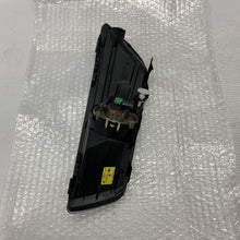 Load image into Gallery viewer, Genuine Ford Mondeo MK4 Front O/S Fog Light Lamp 1521876