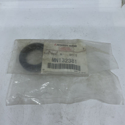 Gearbox Input Shaft Seal Fits: Mitsubishi Lancer Evolution EVO 6 Speed MN132381