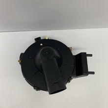 Load image into Gallery viewer, Genuine Peugeot Citroen DS 1427F2 AIR FILTER