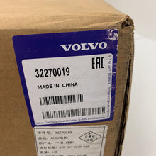 Load image into Gallery viewer, Volvo Genuine XC60 Integrated Running Boards 2018- 32270019