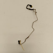 Load image into Gallery viewer, NEW GENUINE LAND ROVER Discovery 4 2010-2016 Turbo Boost Pipe Hose - LR084276