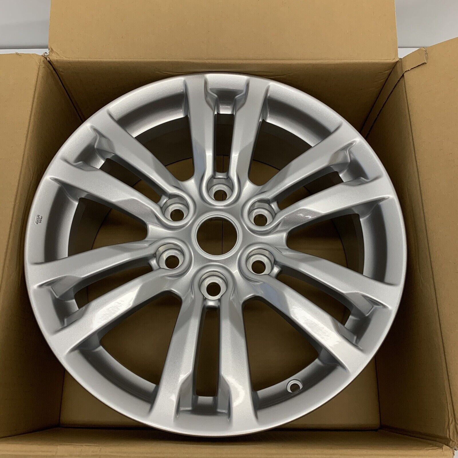 一流の品質 Genuine Ltd Parts Genuine – 4250C973 Wheel Alloy Mitsubishi ウィッグ・エクステ