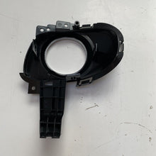 Load image into Gallery viewer, BRAND NEW MAZDA 3 OEM RH FOG LIGHT MOUNTING BRACKET