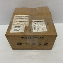 Load image into Gallery viewer, Genuine Volkswagen 022115403R Oil filter with flange