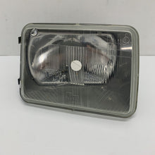 Load image into Gallery viewer, Genuine Renault Headlight 7700686656