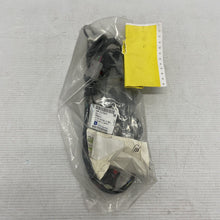 Load image into Gallery viewer, Genuine Vauxhall Insignia 2014  5 Door Estate Tailgate Wireloom 23176502