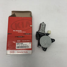 Load image into Gallery viewer, KIA CARENS WINDOW MOTOR FRONT RIGHT DRIVER SIDE OFFSIDE 82460A4000 MK3 RP 2014