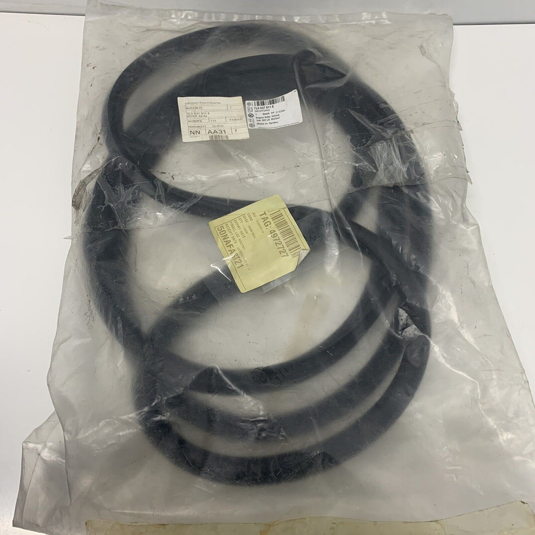Genuine Door Seal Outer Front VW Passat Touareg B7 7L0837911E