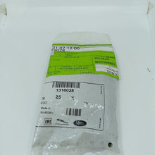 Load image into Gallery viewer, NEW GENUINE LR 25 BOLTS M6 X16MM FLANGED HEAD MULTI APPLICATIONS - 1316028
