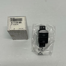 Load image into Gallery viewer, 47002996