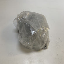 Load image into Gallery viewer, Genuine Mazda CAMBIO MAZDA6 2.0 TRANSMISSION CASING BRAND NEW AC0217100