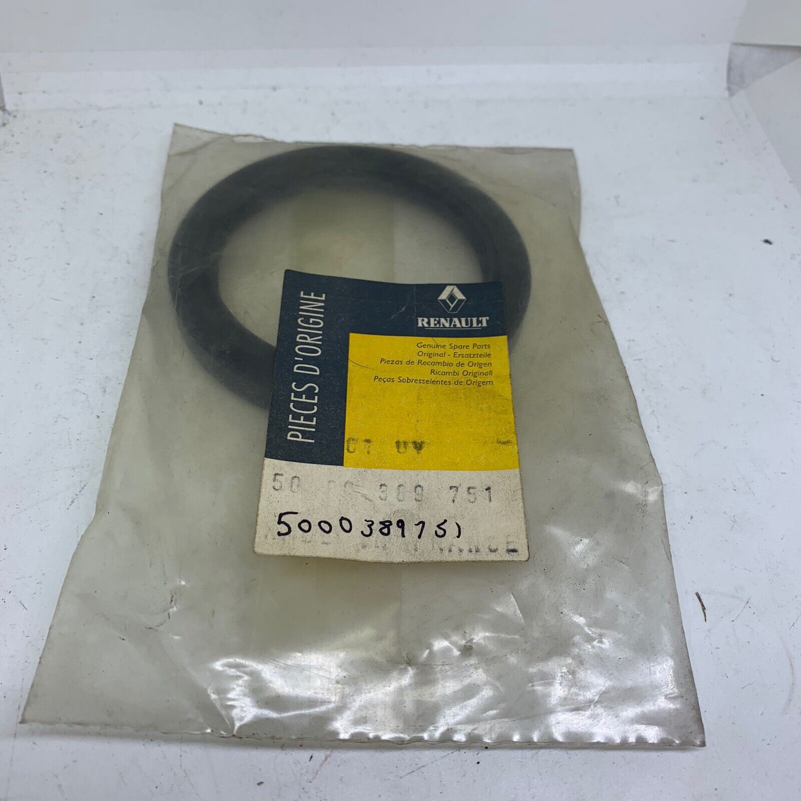 GENUINE RENAULT OIL SEAL F/HUB (5000389751) – Genuine Parts Ltd