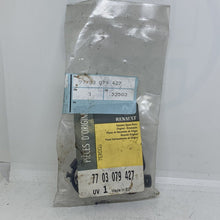 Load image into Gallery viewer, GENUINE RENAULT CLIP (7703079427)
