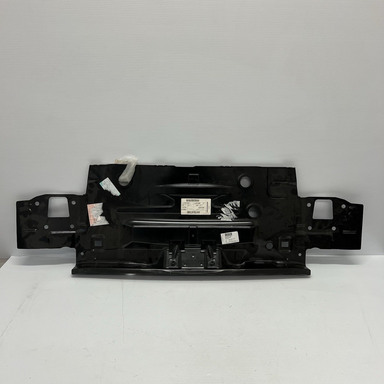 Original 20152024 SKODA Superb III REAR PANEL 3V5813301C OEM
