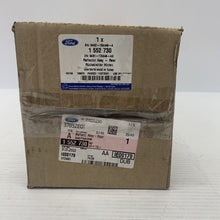 Load image into Gallery viewer, Genuine Ford C-Max Mk2 Grand C-Max Fiesta Mk7 Rear Fog Lamp Reflector 1552730